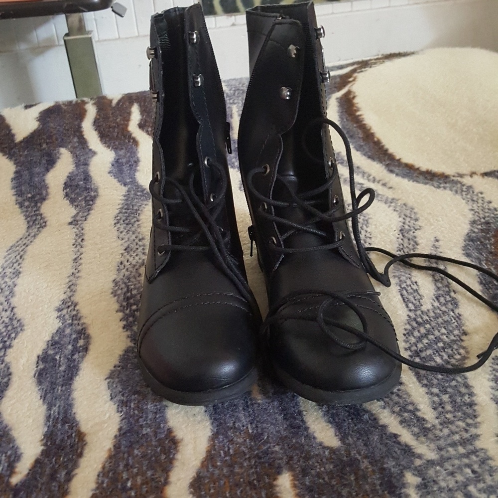 Womens boots